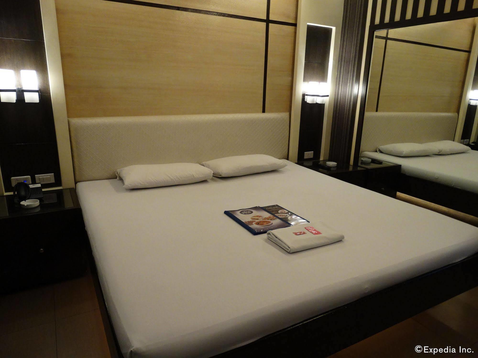 Hotel 2016 Manila Dış mekan fotoğraf
