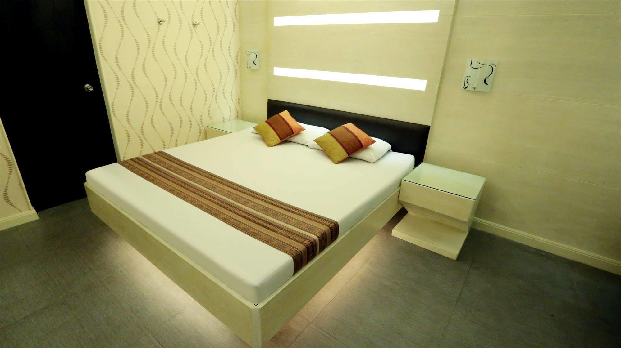 Hotel 2016 Manila Dış mekan fotoğraf