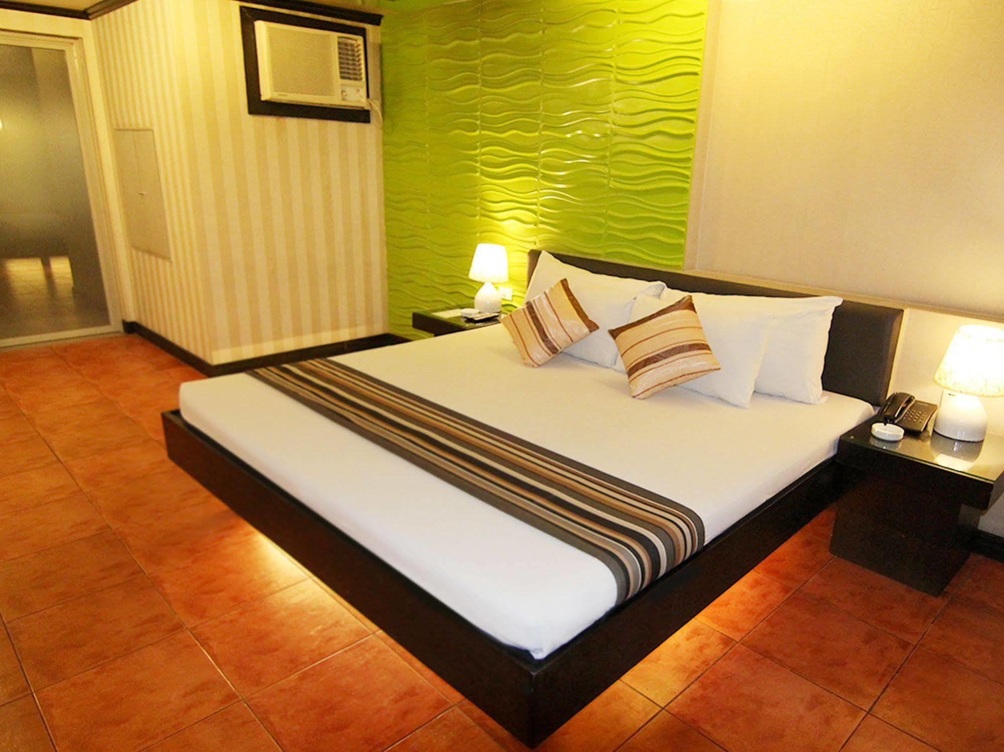 Hotel 2016 Manila Dış mekan fotoğraf